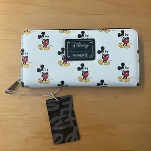 Brand New Disney Loungefly Wallet Disney Parks Mickey Mouse
